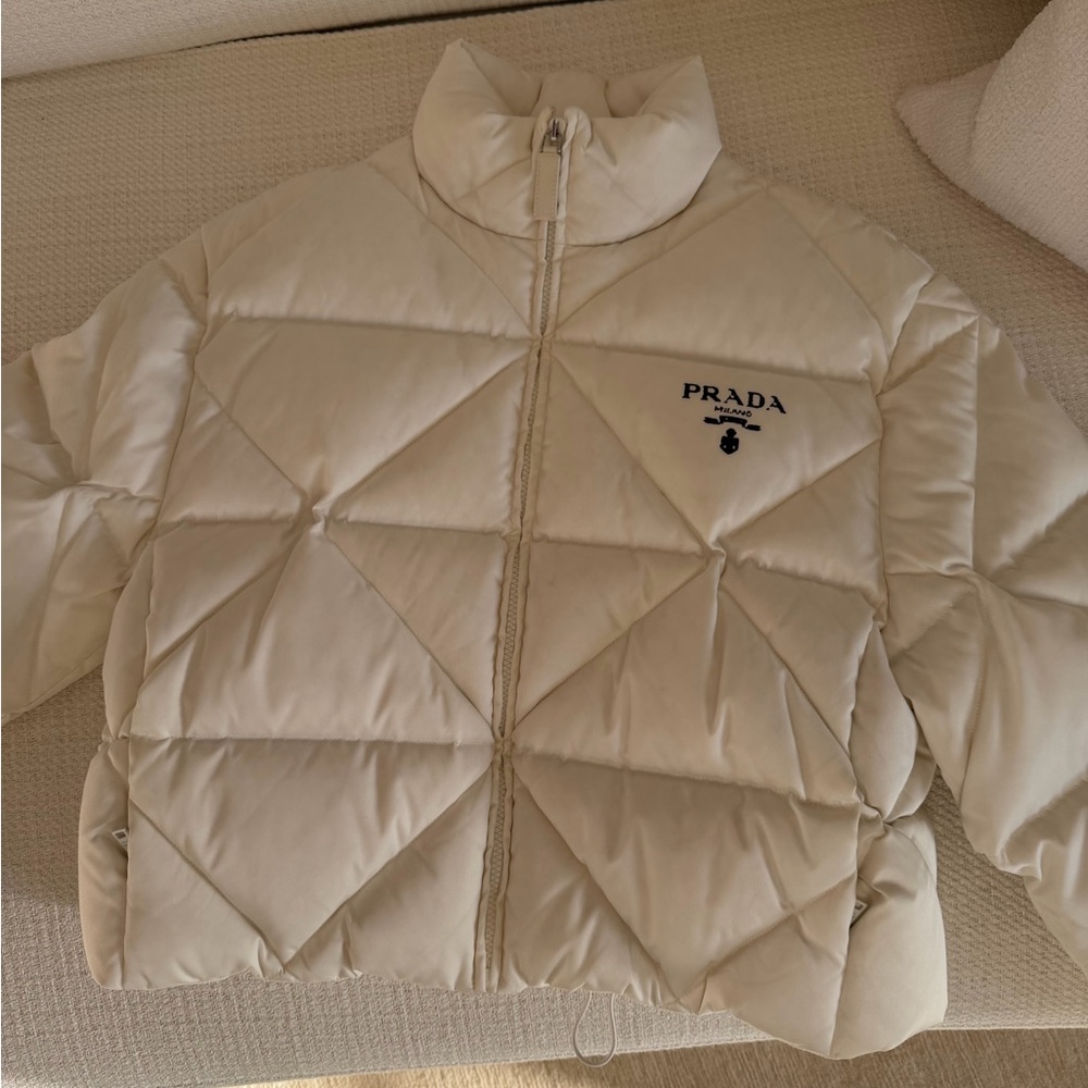 Prada Women's Off-White Puffer Jacket!!